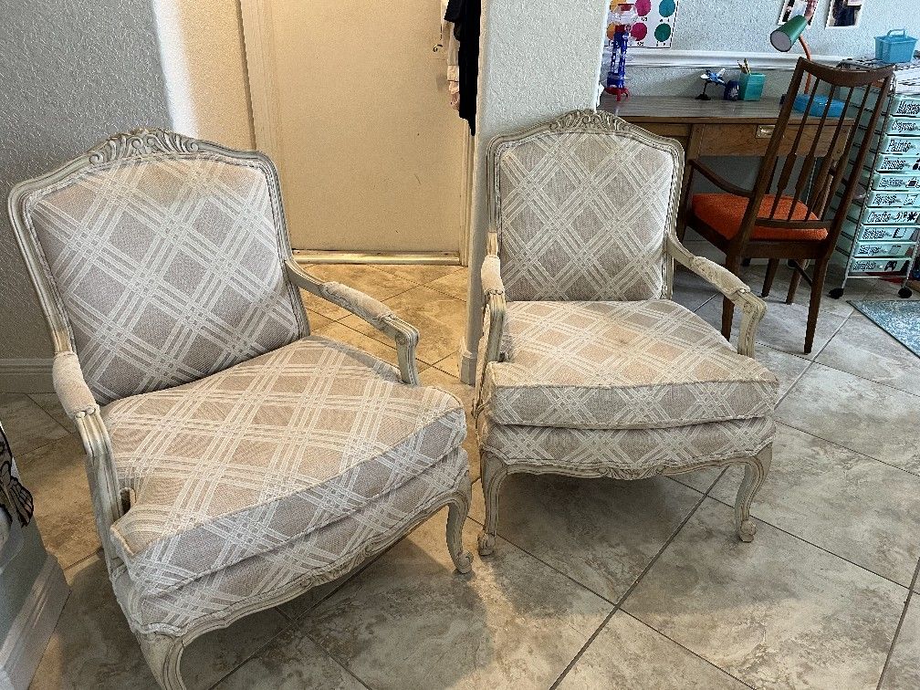 Lineage Furniture Armed Chairs