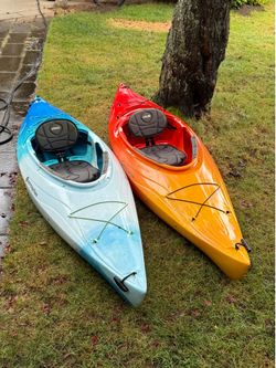 Two Perception Conduit 9.5 Kayaks and Rack for Sale