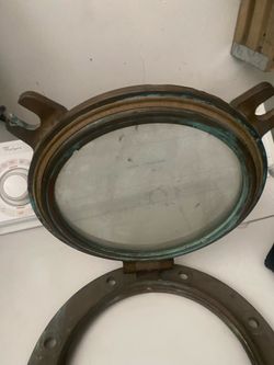 Vintage porthole window
