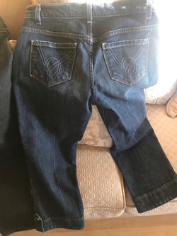 Capri pants