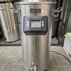 Anvil Foundry Brewing System  10.5gal