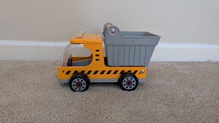 Hape Dump Truck