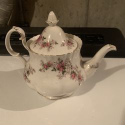 Vintage Royal Albert Bone China. 