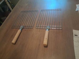 A pair of Vintage  Wire Campfire  cooking grates