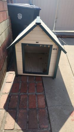 Large 🐕 house