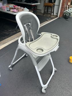 Kid II baby / toddler High Chair
