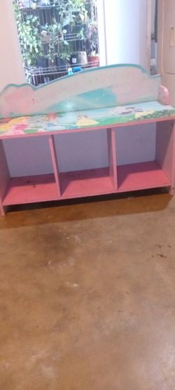 librero con blanquita para niñas