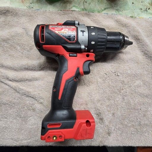 MILWAUKEE 2902-20 M18 18V 1/2" Cordless Brushless Hammer Drill/Driver