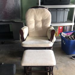 Rocking chair and foot rest