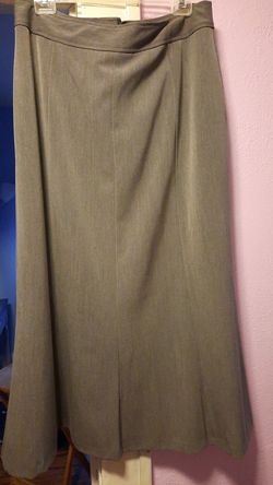 Ladies grey skirt size 14