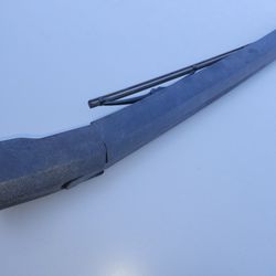 2011 Gmc Terrain Rear TailgateWindow Wiper Assy..