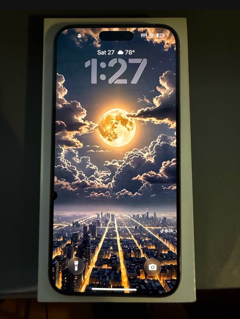 Like New Iphone 15 Pro Max
