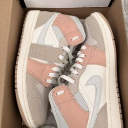 Air Jordan 1 Milan Size 7.5 / 9 