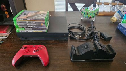 Xbox One X  1TB LIKE NEW < 20 HRS - 6 Games