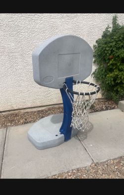 Pool basketball hoop