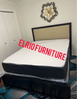 Furniture queen bed