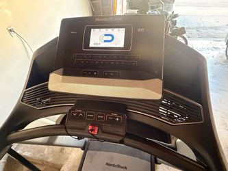 NordicTrack Elite 900 (Very Good Condition) – $500 OBO