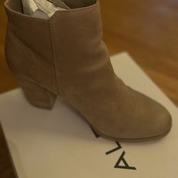 Women’s Boots 