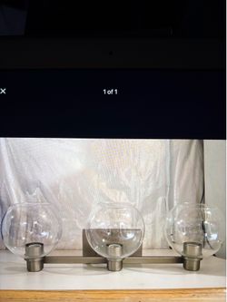 Set of vanity lights