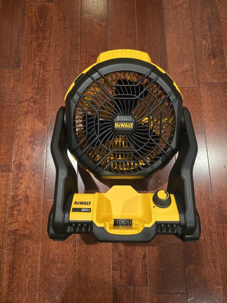 DEWALT

20V MAX Jobsite Fan (Tool Only)