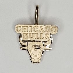 1987 Chicago Bulls 14k Gold Pendant