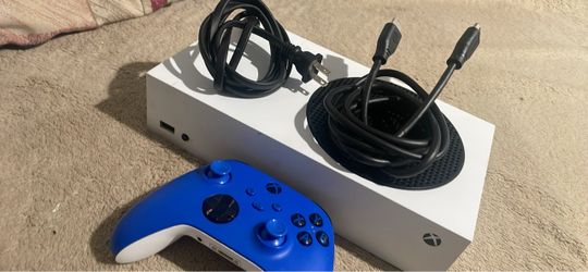 Xbox  series s and a 200 dollar Xbox gift card