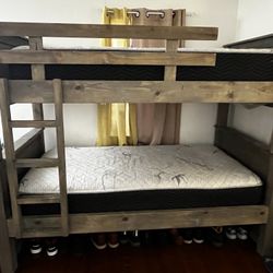 Bunk bed 