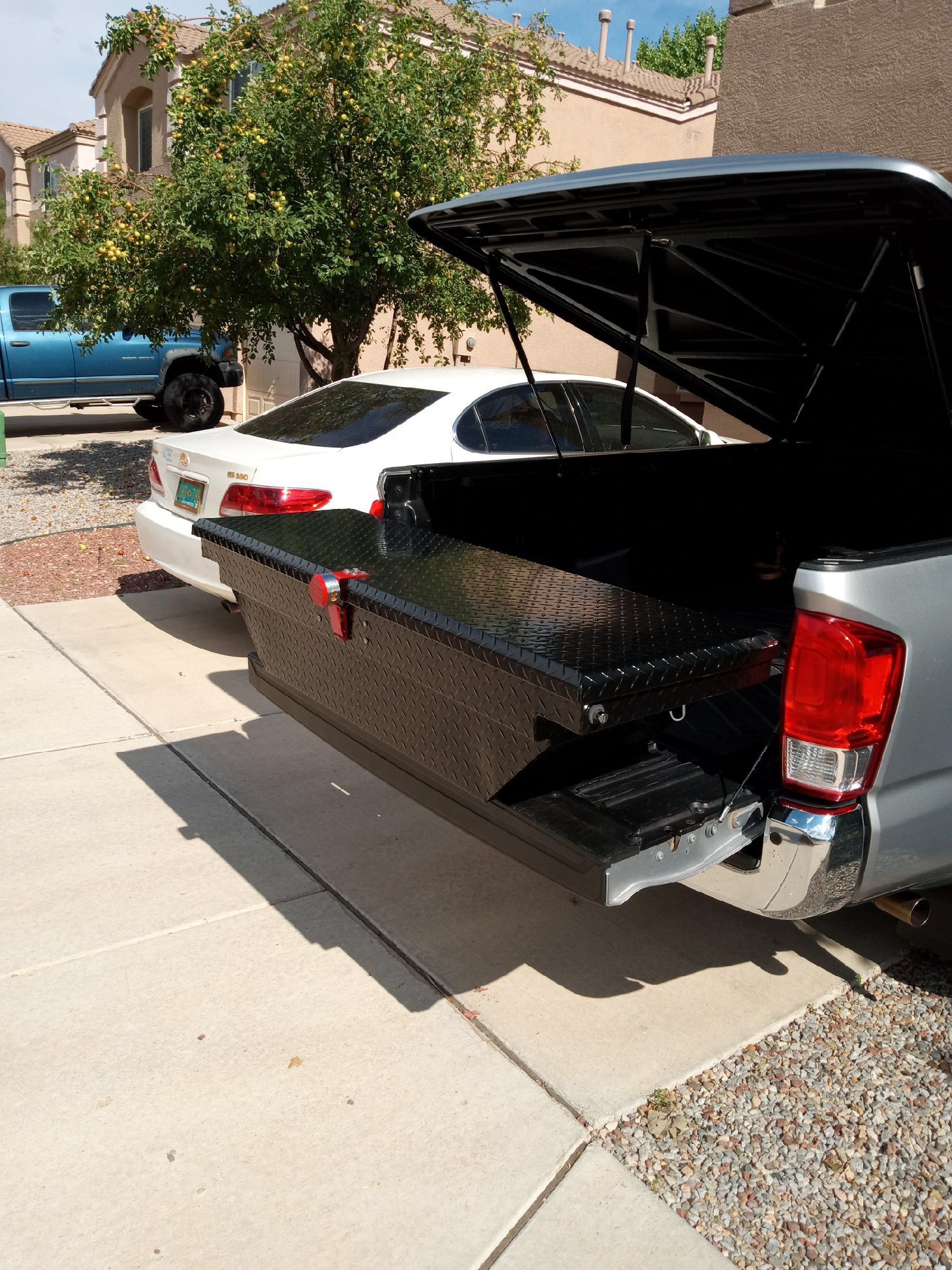 Craftsman Crossover Tool Box (black)