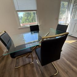 Glass Dining Table And 4 Modern Dining Chair 