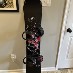 Rossignol Accelerator M Series 145 Snowboard w/ Rome SDS Bindings