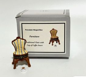Furniture hinge box