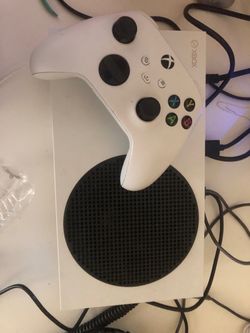 Xbox Series S Console with Controller and Samsung 24" Curved Monitor