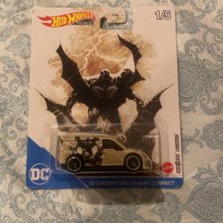 Hot Wheel Custom Ford Transit Connect 