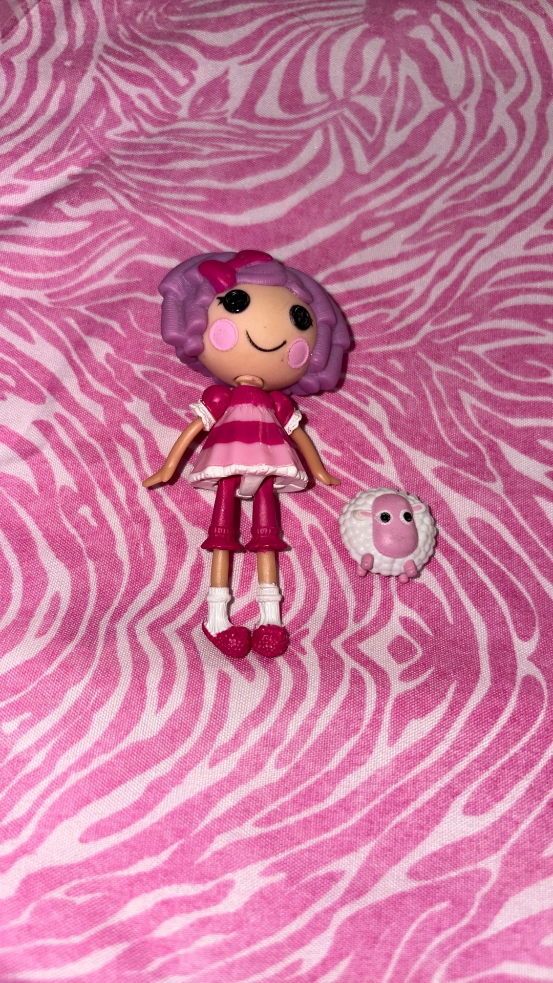 Lalaloopsy Mini Doll Pillow Featherbed  & Pet