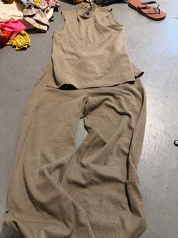 Set pants and shirt new without tag