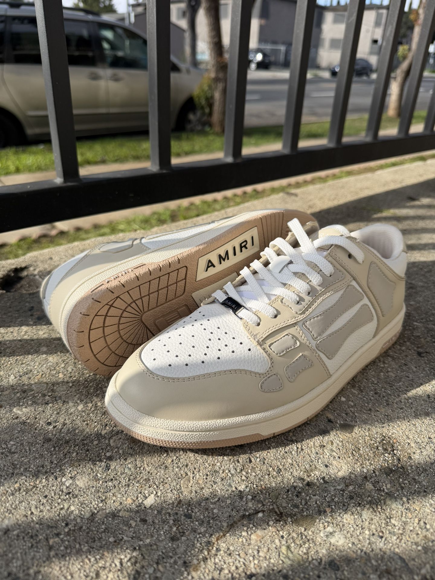AMIRI SKEL LOW TOP SNEAKER - ALABASTER