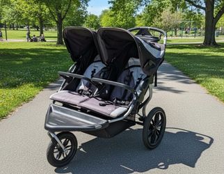 Baby Trend Navigator Lite Double Jogger Stroller - Europa! Good condition! Retails $323.99