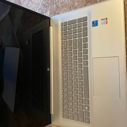 HP 17.3" Touchscreen Laptop - 13th Gen Intel Core i7-1355U - Windows 11