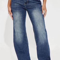 Straight leg fashion nova jeans