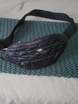 New UGG Fanny In Black