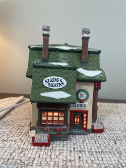 Department  56 Elfies Sleds and Skates North Pole Heritage Village Christmas 5625-1