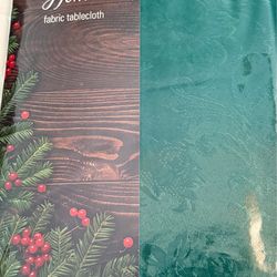 60”x120” new and almost new table cloths