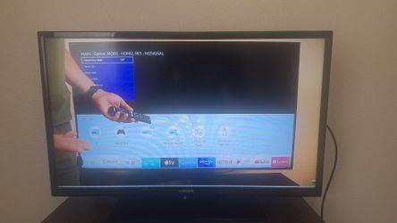 32 inch Samsung Hosiptality TV, Remote & TV Stand