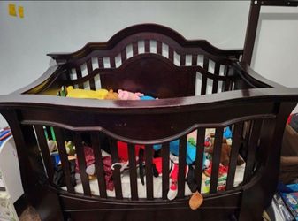 Convertible Crib