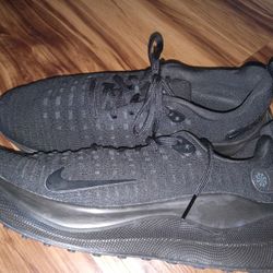 Nike Black Reaction 4.sz9.5