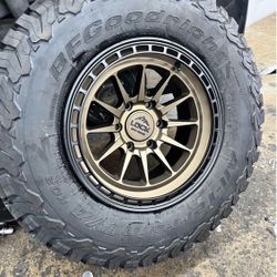 17” LOCK OFFROAD WHEELS BFGOODRICH KO2 PACKAGE 1,500
