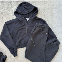 Forever 21 Active Cropped Half-Zip Hoodie with Joggers size S