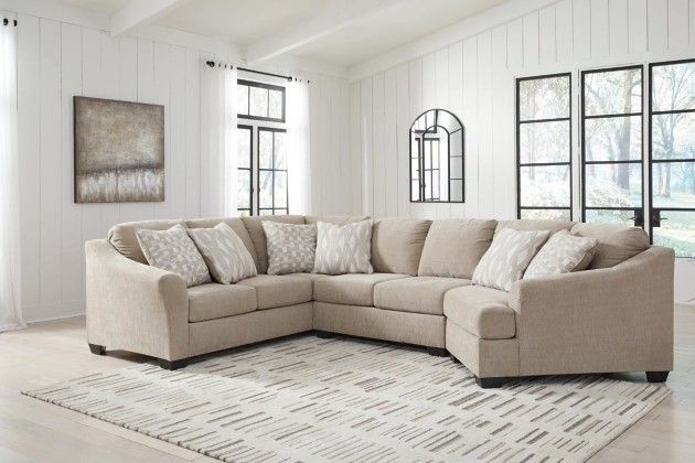 Ashley Signature Design Brogan Bay 3-Piece Sectional With Cuddler