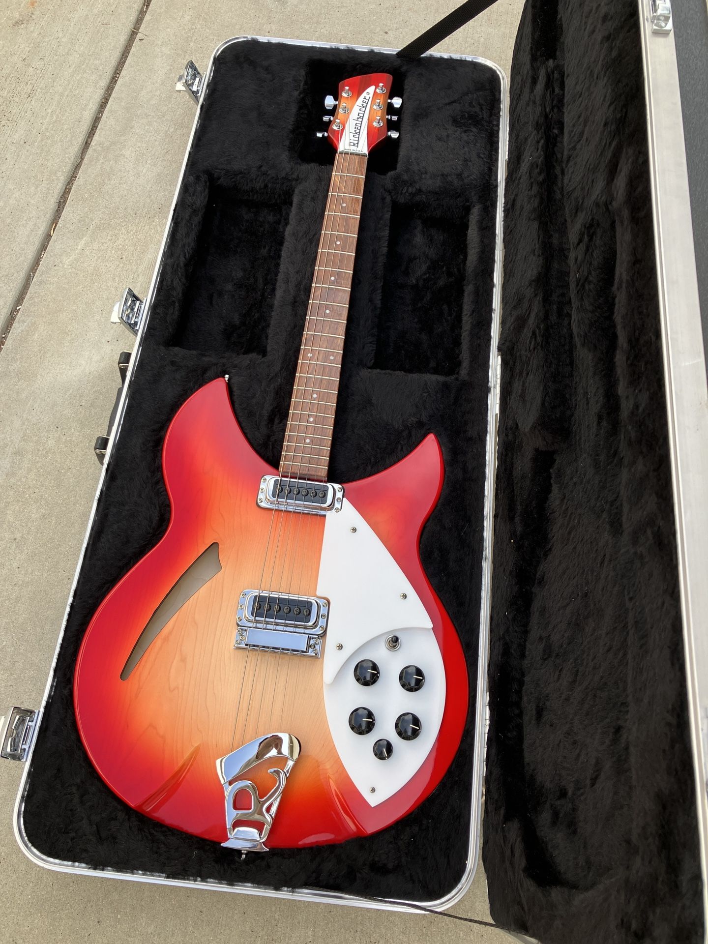 2024 RICKENBACKER 330 FIREGLO ELECTRIC GUITAR