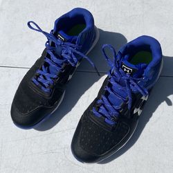 Like New Under Armour Size 8 Baseball Cleats